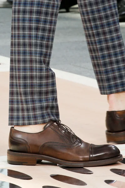 Look 17